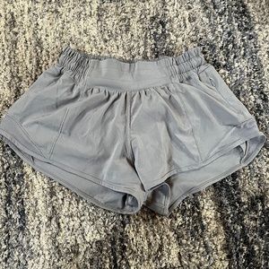 Lululemon Hottie hots 2.5 rise rhino gray size 2
